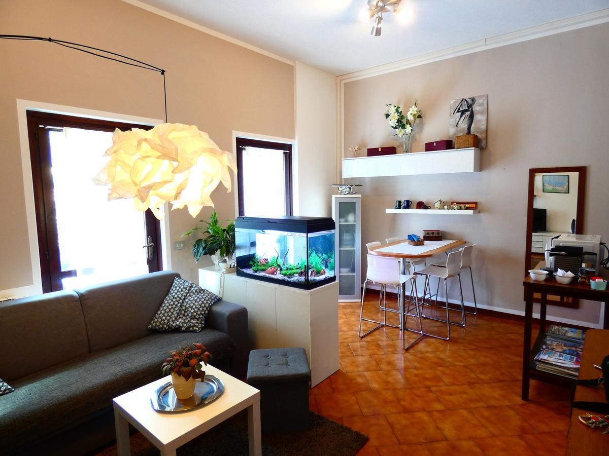 Апартаменти Garden Sweet House Desenzano Дезенцано-дель-Гарда Екстер'єр фото