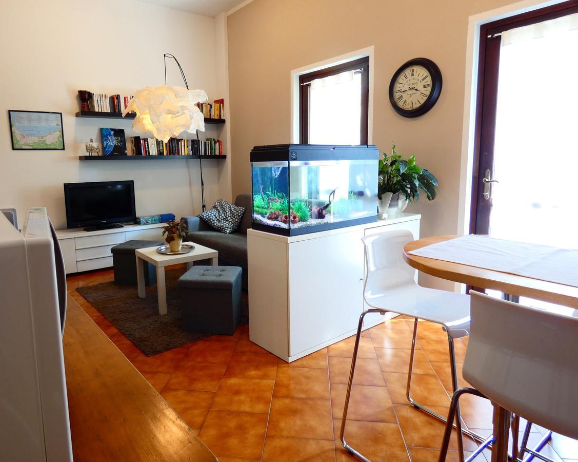 Апартаменти Garden Sweet House Desenzano Дезенцано-дель-Гарда Екстер'єр фото