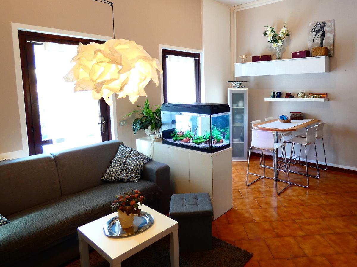 Апартаменти Garden Sweet House Desenzano Дезенцано-дель-Гарда Екстер'єр фото