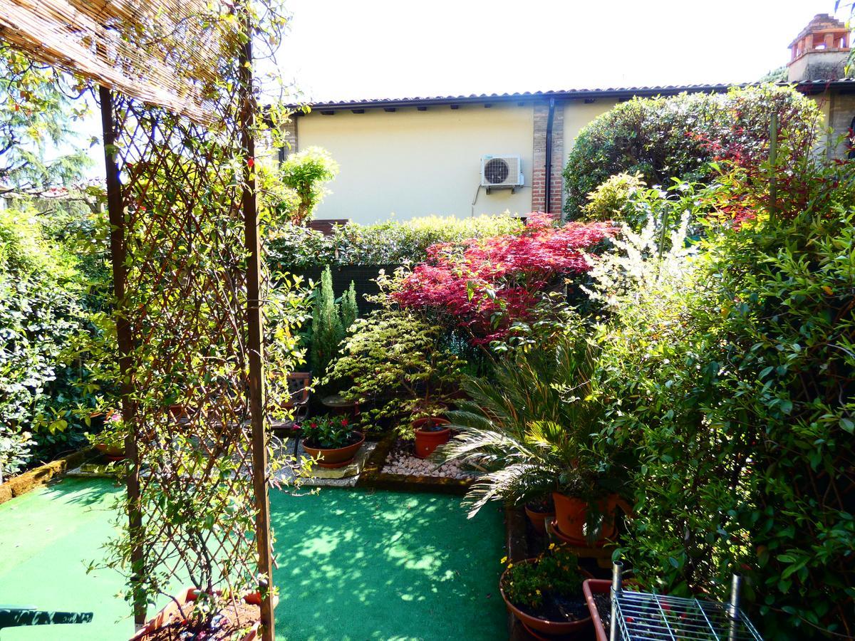 Апартаменти Garden Sweet House Desenzano Дезенцано-дель-Гарда Екстер'єр фото